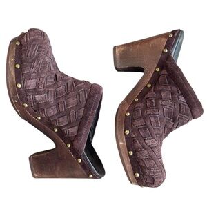 Vintage Ugg Arroyo Weave Clog in Brown Suede